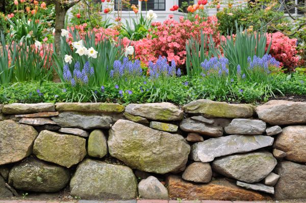Garden Wall Installation in Renton